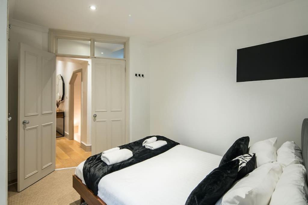 Апартаменти Superb Retreat Central Next Tube Лондон Екстер'єр фото