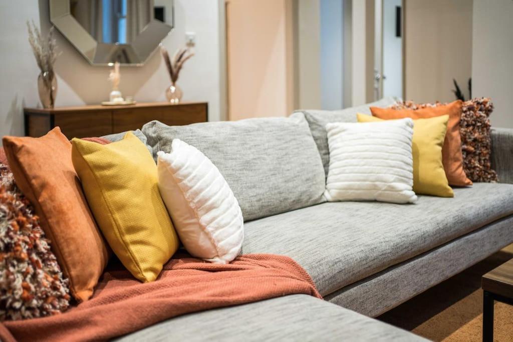 Апартаменти Superb Retreat Central Next Tube Лондон Екстер'єр фото